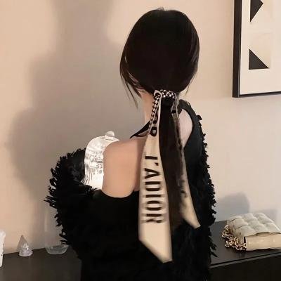以泥为妆